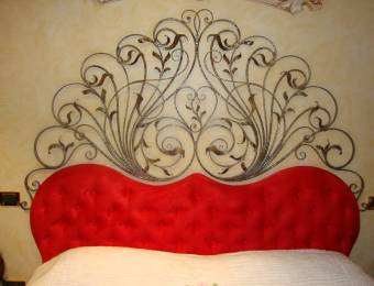 Headboard for double bed in wrought iron 
