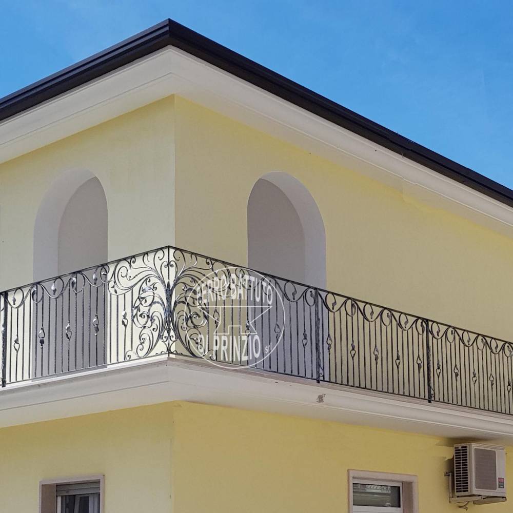 Exterior balustrades » Handcrafted creations wrought iron Exterior balustrades » Handcrafted creations wrought iron