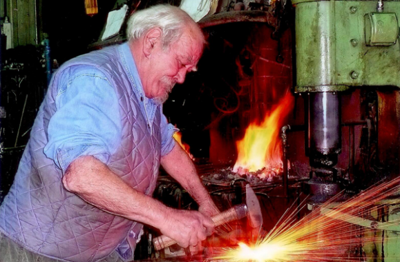 Master Craftsmen Raffaele Di Prinzio - Hand-forged wrought iron 