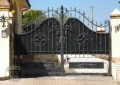 Wrought iron gate - Italy